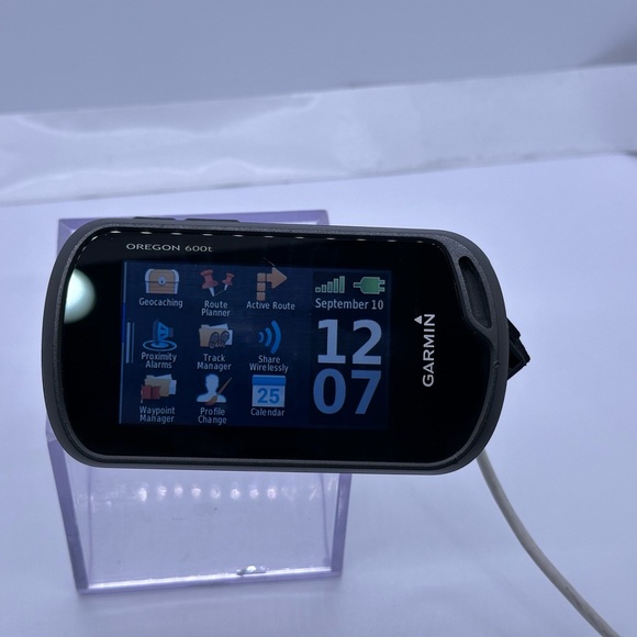 Garmin Oregon 600t Black and Gray GPS smart device navigation - Picture 1 of 5